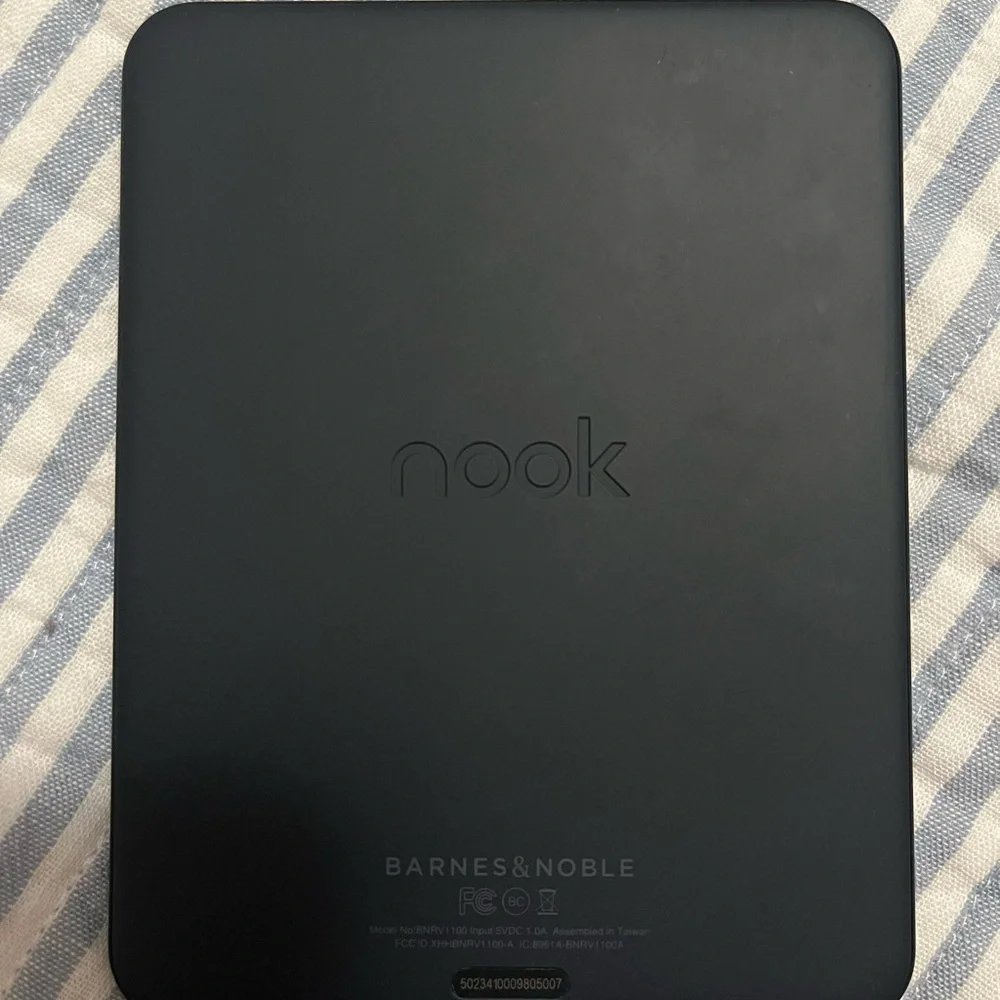 Barnes & Noble NOOK GlowLight 4 eReader — Black